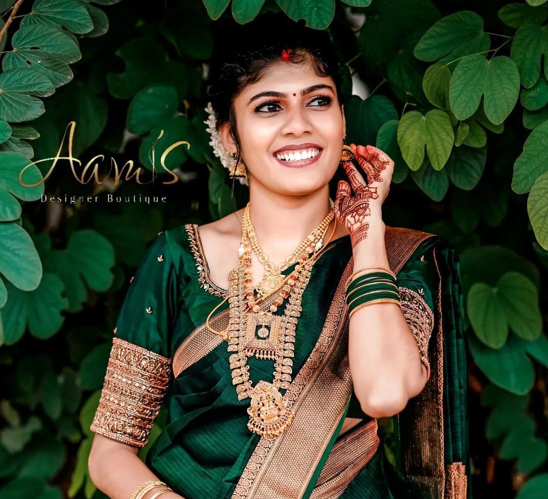 Aamis designer boutique pathanapuram