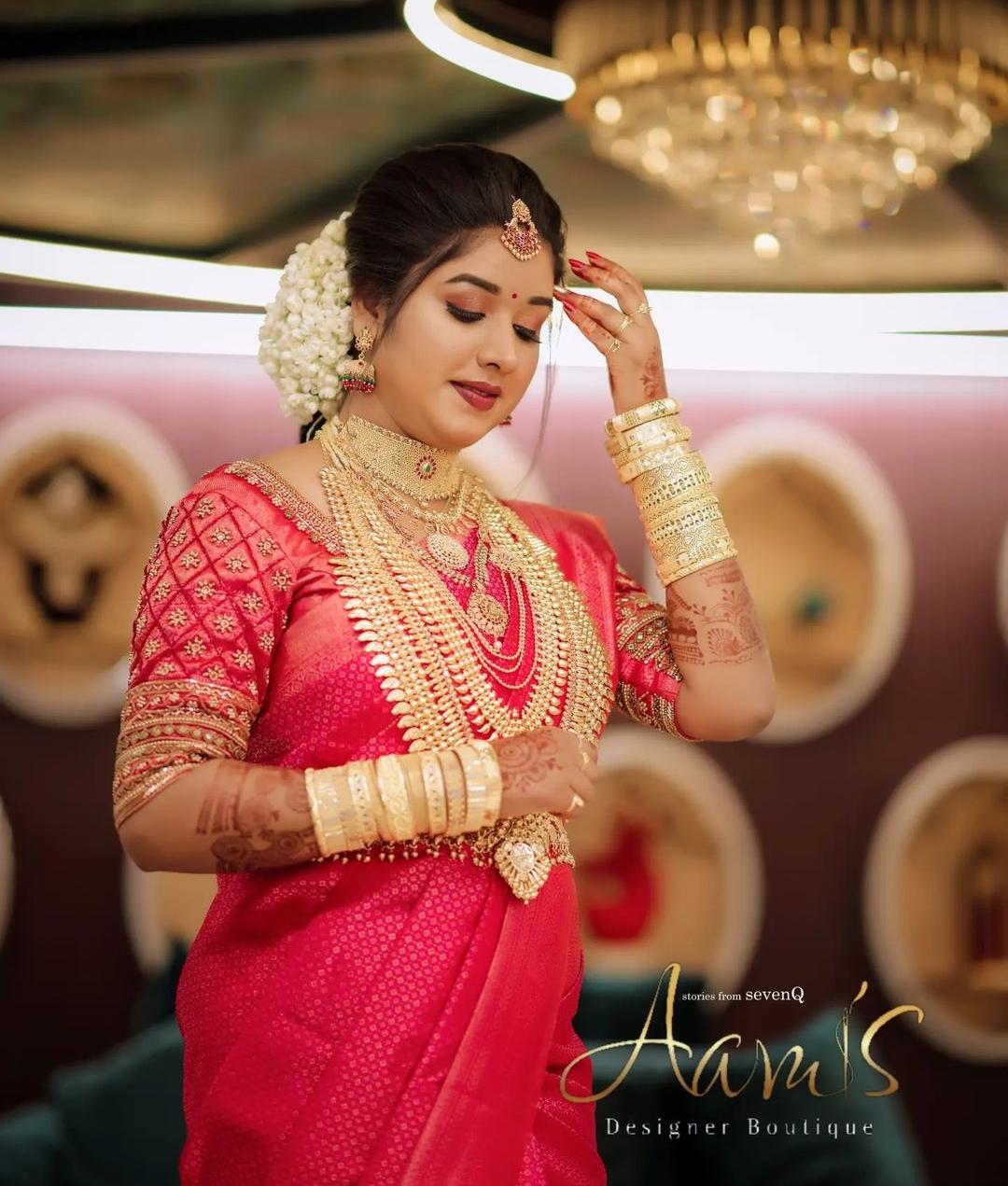Aamis designer boutique pathanapuram